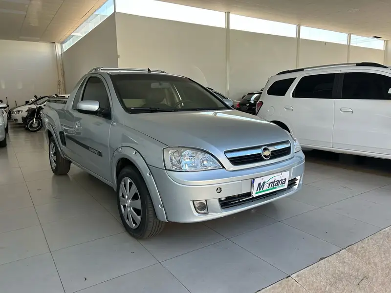 Chevrolet Montana Conquest 1.4 (Flex)