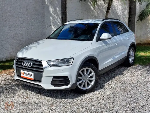 Carro Audi Q3 2017 1.4 TFSI Ambiente S Tronic (Flex)