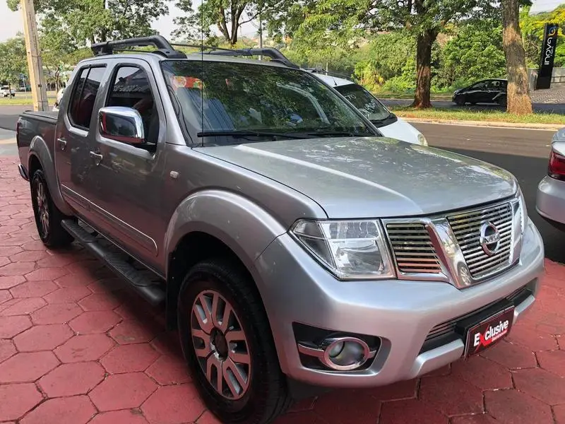 Nissan Frontier 2.5 TD CD 4x4 SL (Aut)