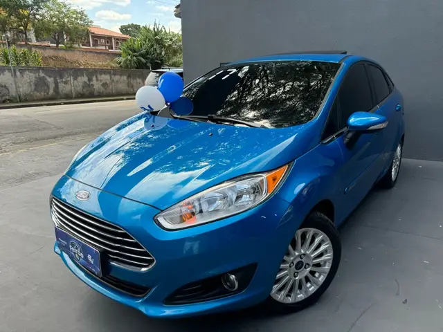 Carro Ford New Fiesta Sedan 2017 1.6 Titanium PowerShift (Flex)