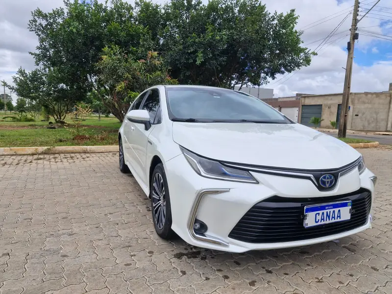 Toyota Corolla Altis Premium Hybrid 1.8