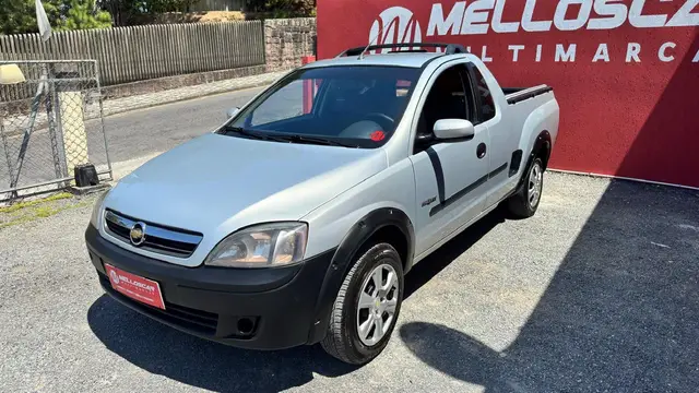 Carro Chevrolet Montana 2005 Conquest 1.8 (Flex)