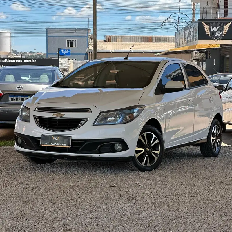Chevrolet Onix HATCH LTZ 1.4 8V FlexPower 5p Mec.