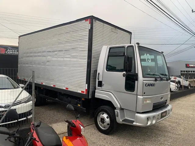 Carro Ford Cargo 816 2013 816