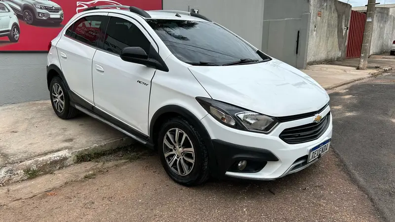 Chevrolet Onix 1.4 Activ SPE/4