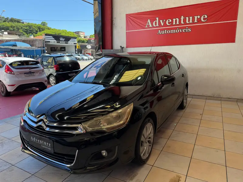 Citroën C4 Lounge Tendance 2.0i (Aut)