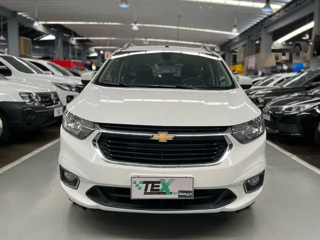 Carro Chevrolet Spin 2023 Premier 1.8 (Aut.)