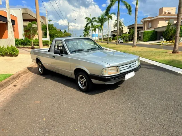 Carro Ford Pampa 1997 L 1.8 i (Cab Simples)