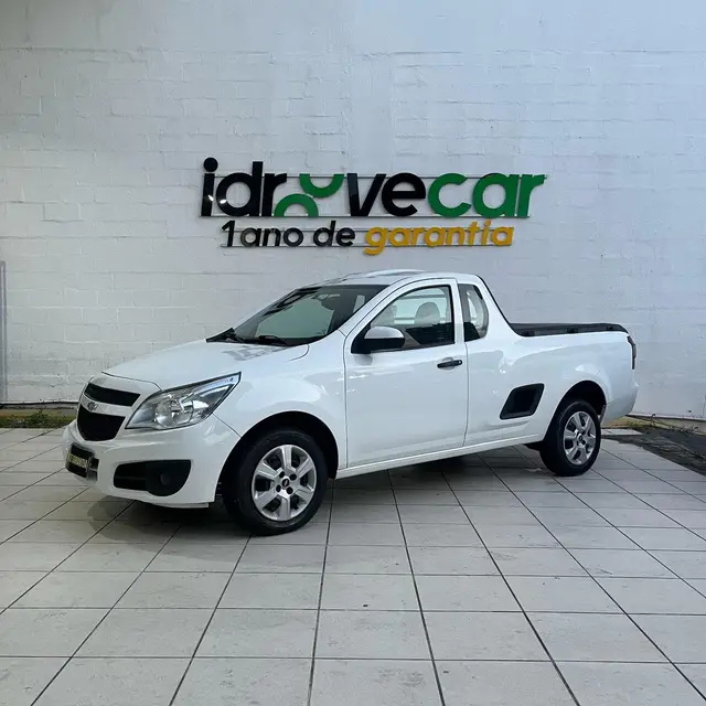 Carro Chevrolet Montana 2017 LS 1.4 (Flex)