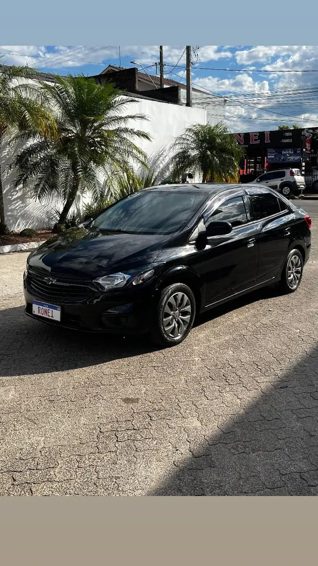 Carro Chevrolet Onix Plus 2021 1.0 LT (Flex)