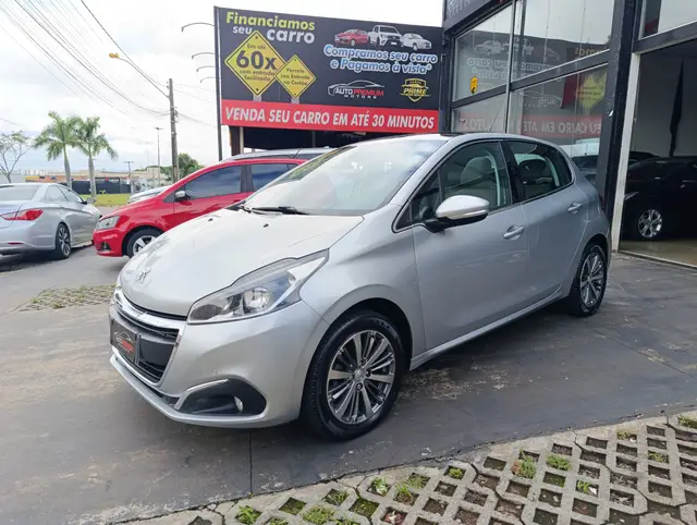 Carro Peugeot 208 2017 Griffe 1.6 16V (Flex) (Aut)