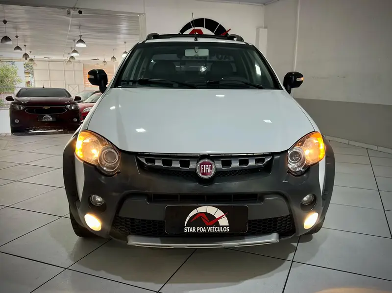 Fiat Strada Adventure 1.8 16V (Flex) (Cabine Estendida)