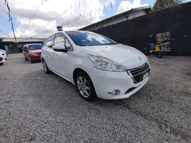 Carro Peugeot 208 2015 Active Pack 1.5 8V (Flex)