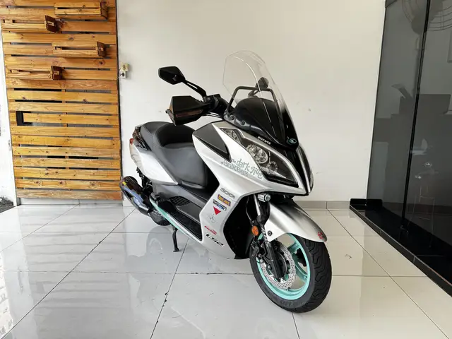 Carro Kymco Kymco 2021 Downtown 300i