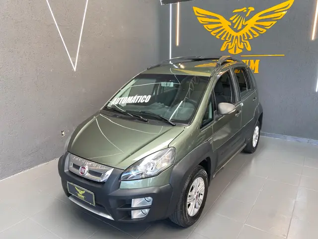 Carro Fiat Idea 2013 Adventure 1.8 16V Dualogic (Flex)