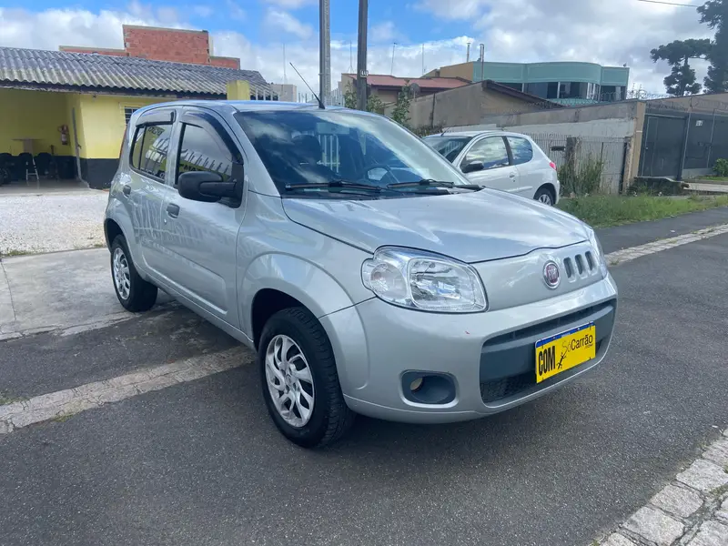 Fiat Uno Vivace College 1.0 8V (Flex) 4p