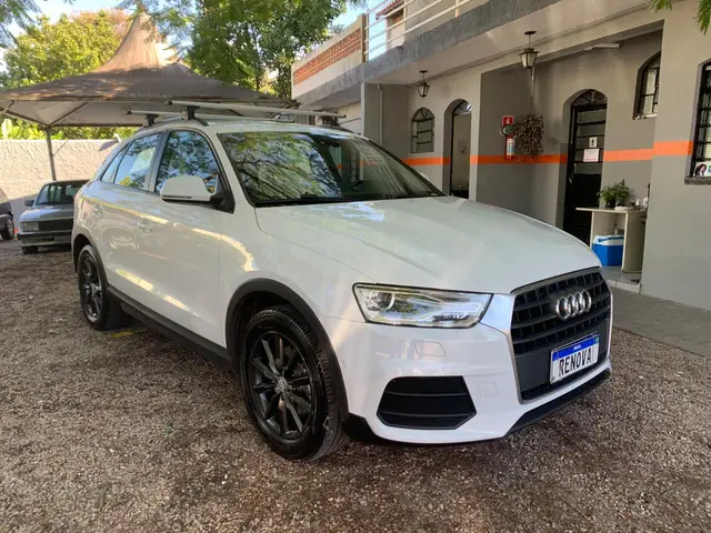 Carro Audi Q3 2017 1.4 TFSI Ambition S Tronic
