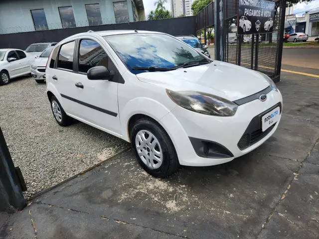 Carro Ford Fiesta Hatch 2011 1.0 (Flex)