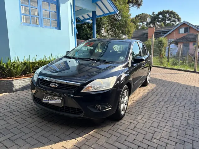 Carro Ford Focus Hatch 2013 GLX 2.0 16V (Flex)