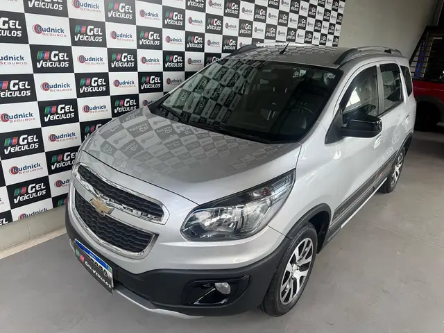 Carro Chevrolet Spin 2016 Activ 1.8 (Flex) (Aut)