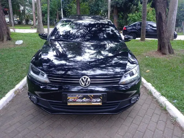 Carro Volkswagen Jetta 2014 2.0 Comfortline Tiptronic (Flex)