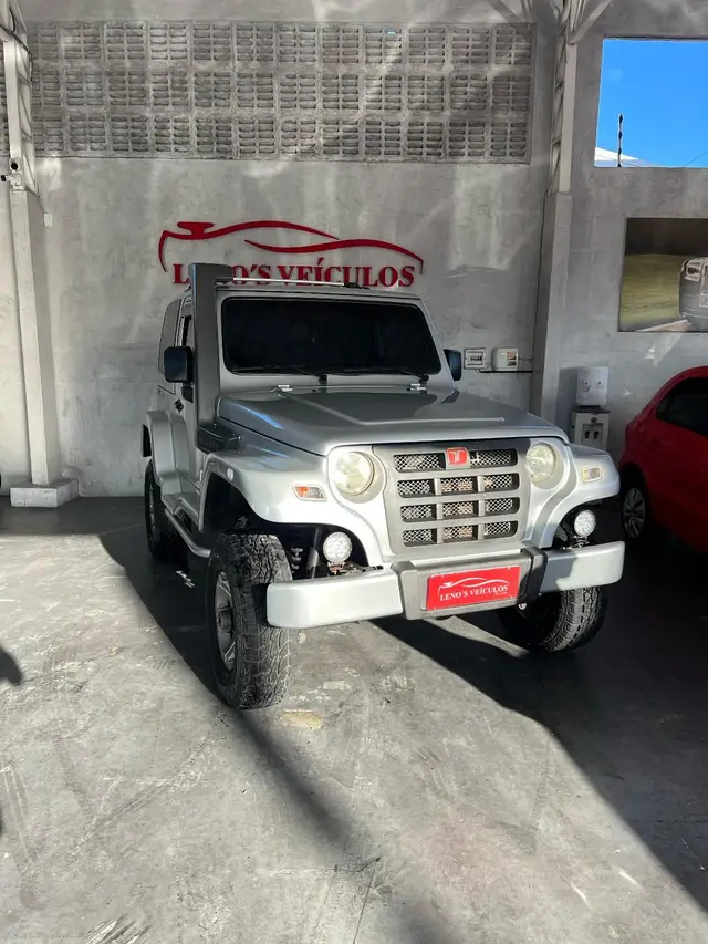 Carro Troller T4 2010 4X4 3.0