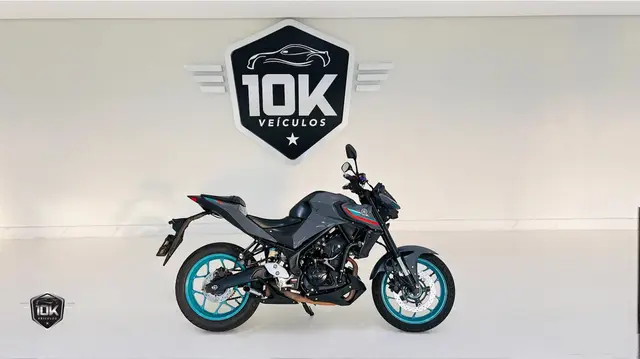 Carro Yamaha MT-03 2023 ABS