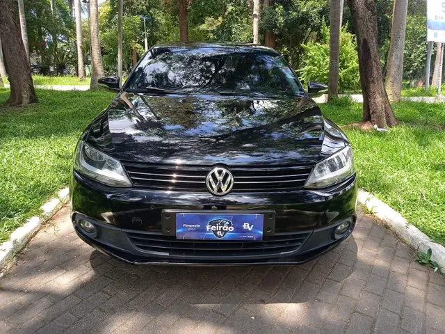 Carro Volkswagen Jetta 2014 2.0 Comfortline Tiptronic (Flex)