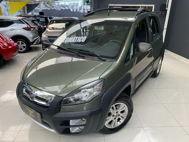 Carro Fiat Idea 2013 Adventure 1.8 16V E.TorQ (Flex)