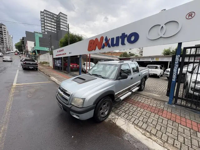 Carro Chevrolet S10 Cabine Dupla 2011 S10 Rodeio 2.4 Flexpower 4X2 (Cab Dupla)