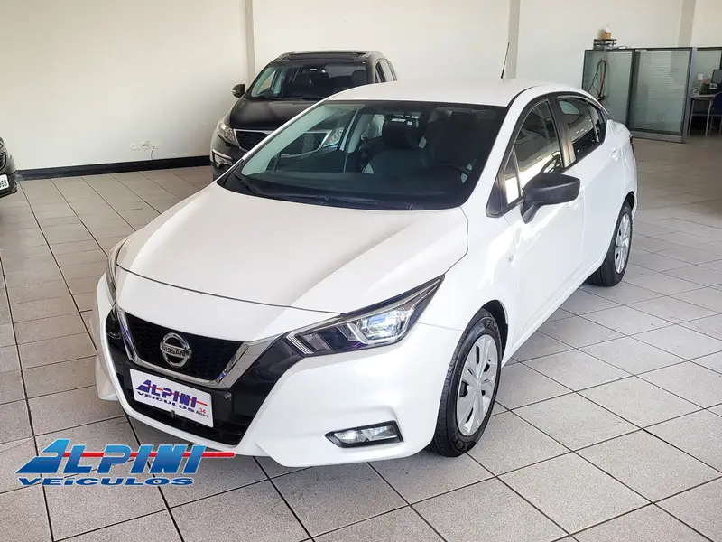 Nissan Versa Sense 1.6 (Flex)