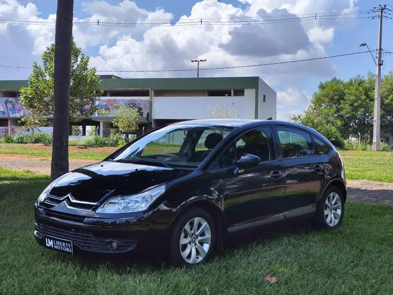 Citroën C4 GLX 1.6 (flex)