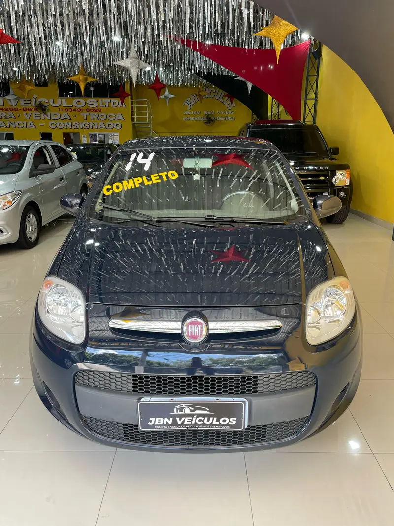 Fiat Palio Attractive 1.0 8V (Flex)
