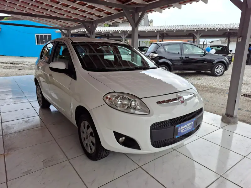 Fiat Palio Attractive 1.4 Evo (Flex)
