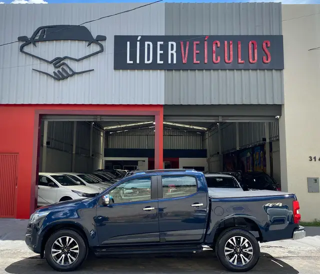 Carro Chevrolet S10 Cabine Dupla 2017 S10 2.5 ECOTEC SIDI LTZ 4WD (Cabine Dupla)