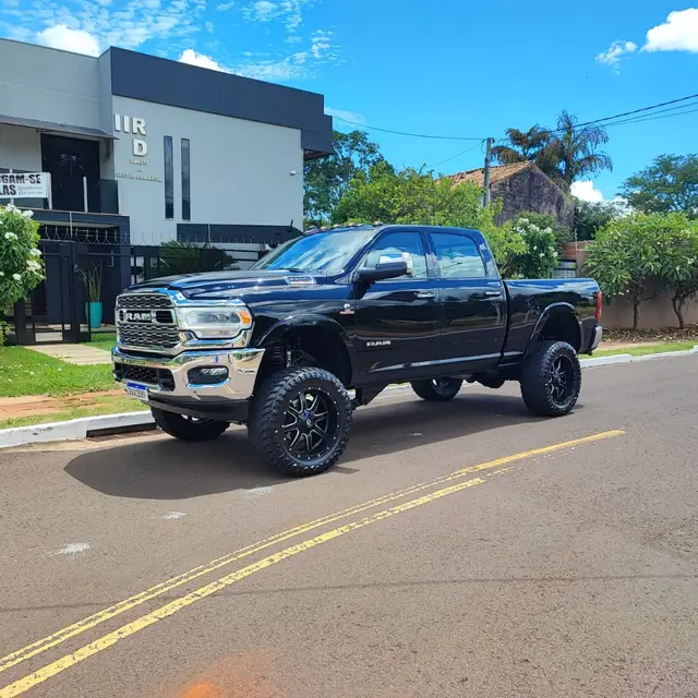 Carro RAM 2500 2021 Ram 2500 CD 6.7 4X4 Laramie