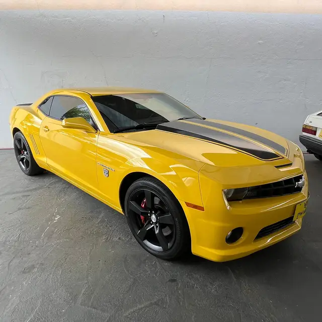 Carro Chevrolet Camaro 2011 SS 6.2