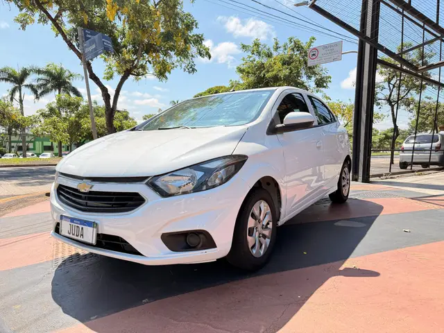 Carro Chevrolet Onix 2017 1.0 LT SPE/4