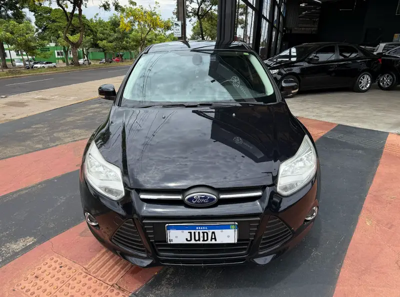 Ford Focus Hatch SE 2.0 16V PowerShift