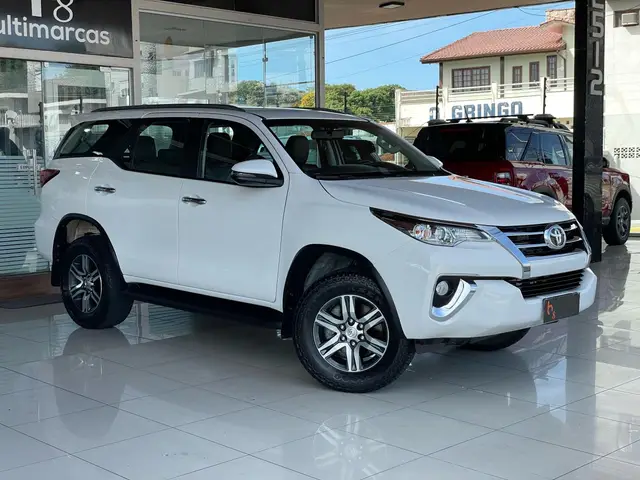Carro Toyota Hilux Cabine Dupla 2019 Hilux 2.7 SRV CD 4x2 (Flex) (Aut)