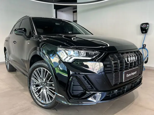 Carro Audi Q3 2023 Performance Black 2.0