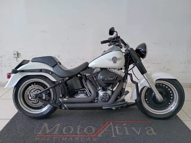 Carro Harley-Davidson Softail 2016 Fat Boy