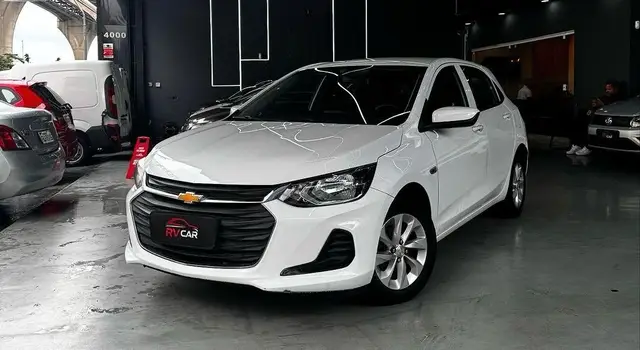Carro Chevrolet Onix 2023 LT 1.0
