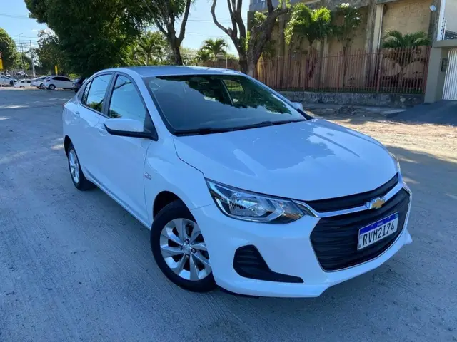 Carro Chevrolet Onix Plus 2023 LT 1.0