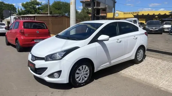 Carro Hyundai HB20S 2015 1.6 Comfort Plus (Flex)