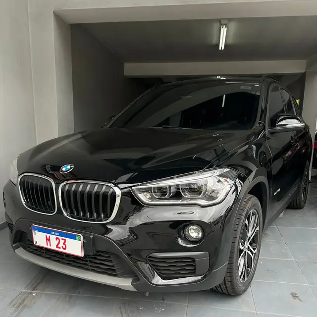 Carro BMW X1 2018 2.0 sDrive20i X-Line ActiveFlex