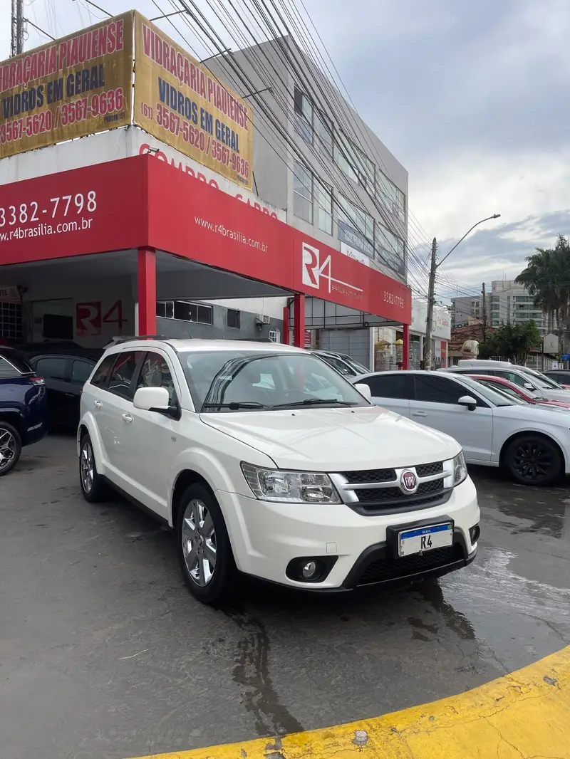 Fiat Freemont 2.4 16V Emotion (Aut)