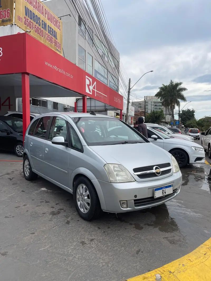 Chevrolet Meriva Premium 1.8 (Flex) (easytronic)