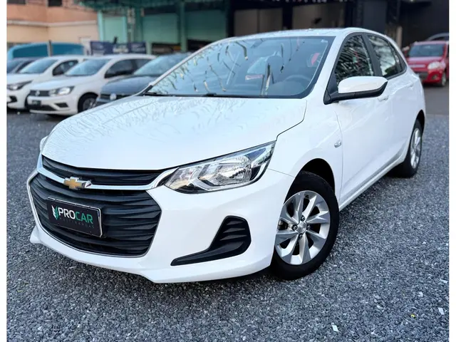 Carro Chevrolet Onix Plus 2022 1.0 LT (Flex)