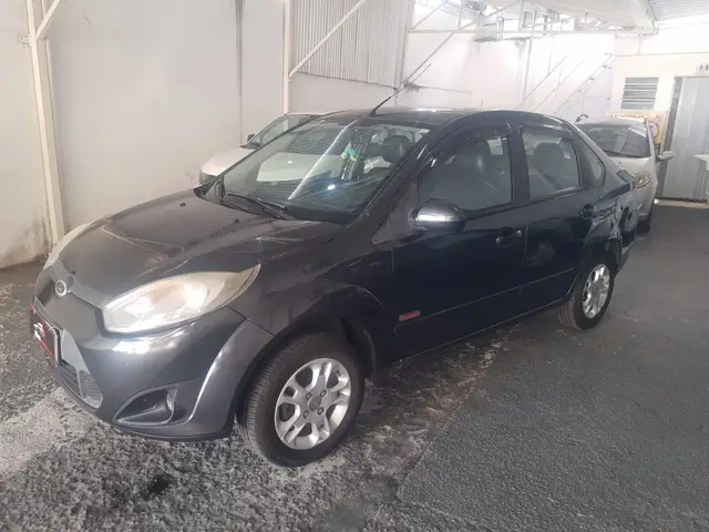 Carro Ford New Fiesta Sedan 2011 SE 1.6 (Flex)